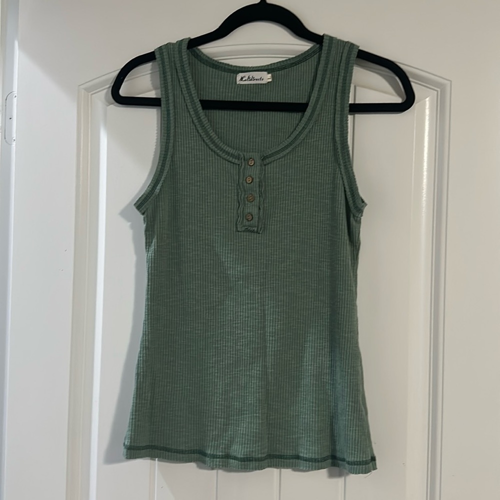 Green ribbed tank